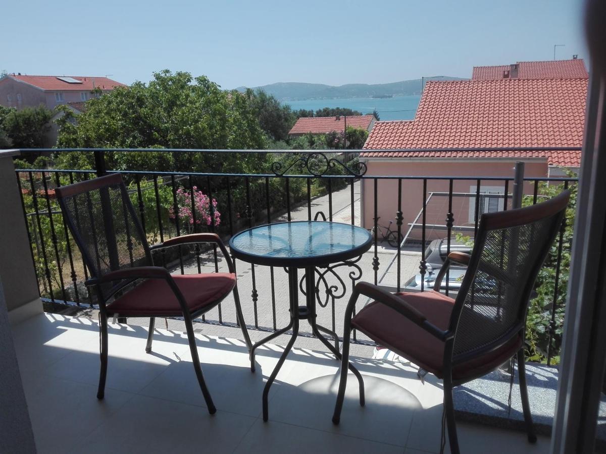Apartments Vodopija 300M To The Beach Sveti Filip i Jakov Extérieur photo