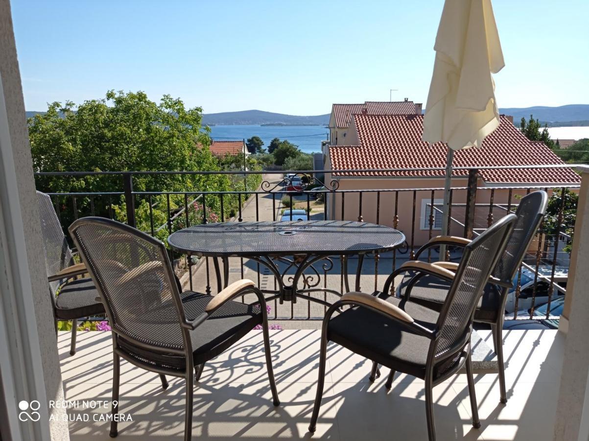 Apartments Vodopija 300M To The Beach Sveti Filip i Jakov Extérieur photo