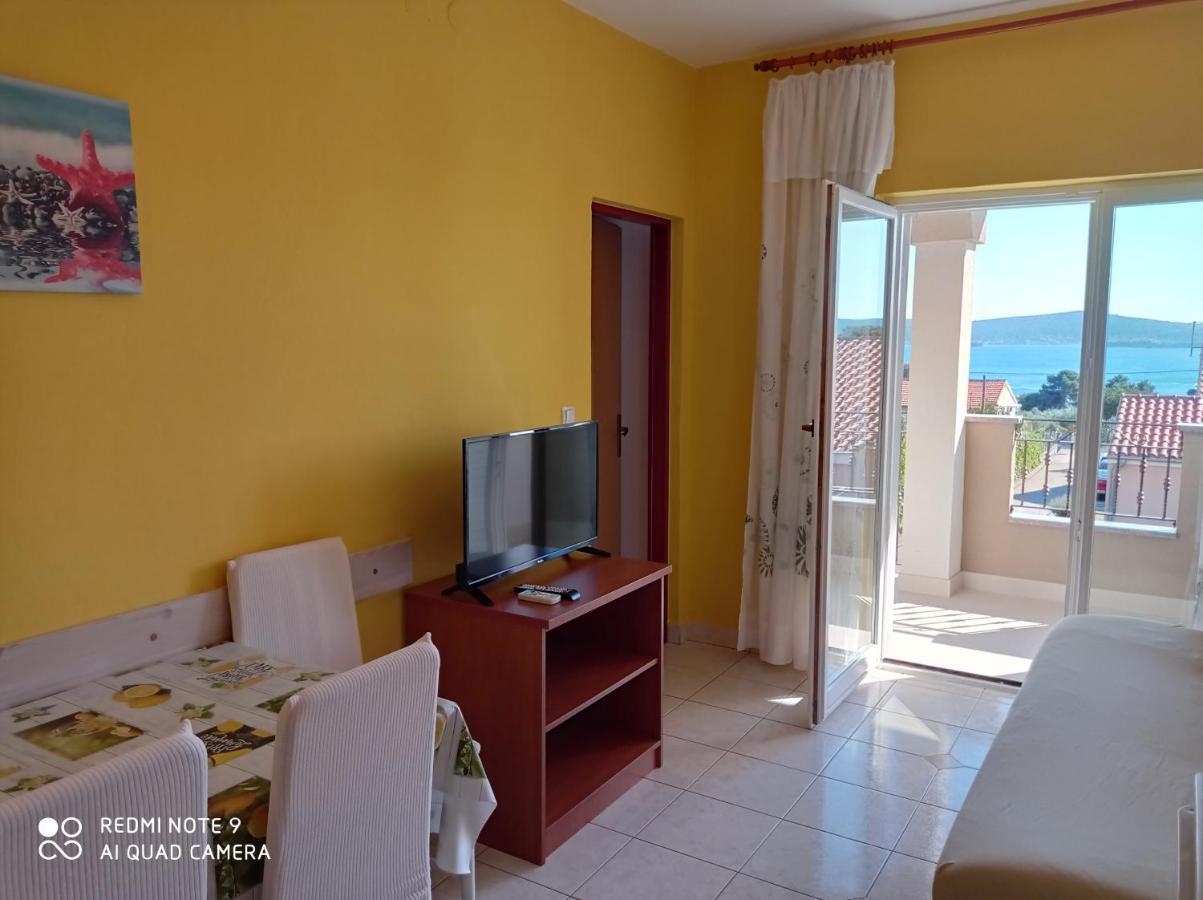 Apartments Vodopija 300M To The Beach Sveti Filip i Jakov Extérieur photo