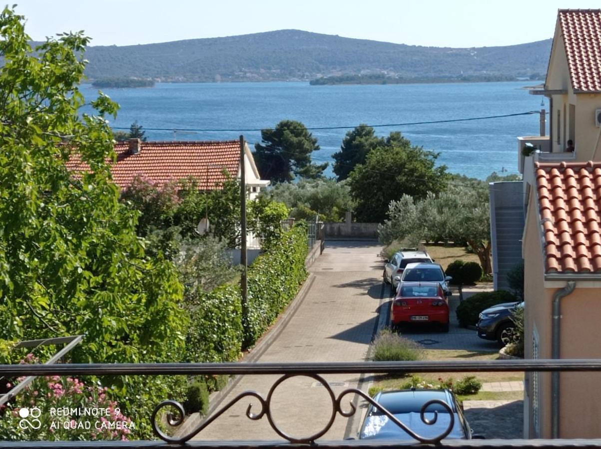 Apartments Vodopija 300M To The Beach Sveti Filip i Jakov Extérieur photo