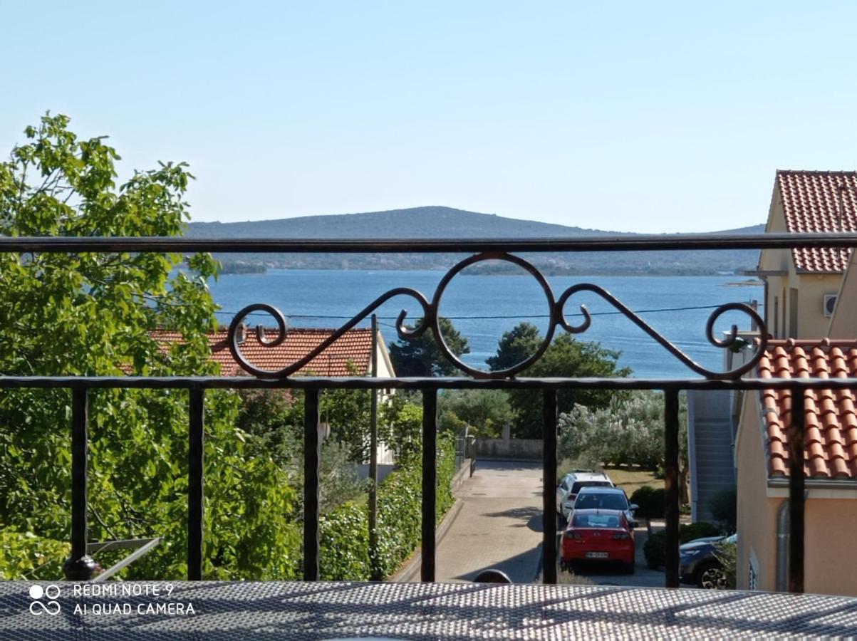 Apartments Vodopija 300M To The Beach Sveti Filip i Jakov Extérieur photo