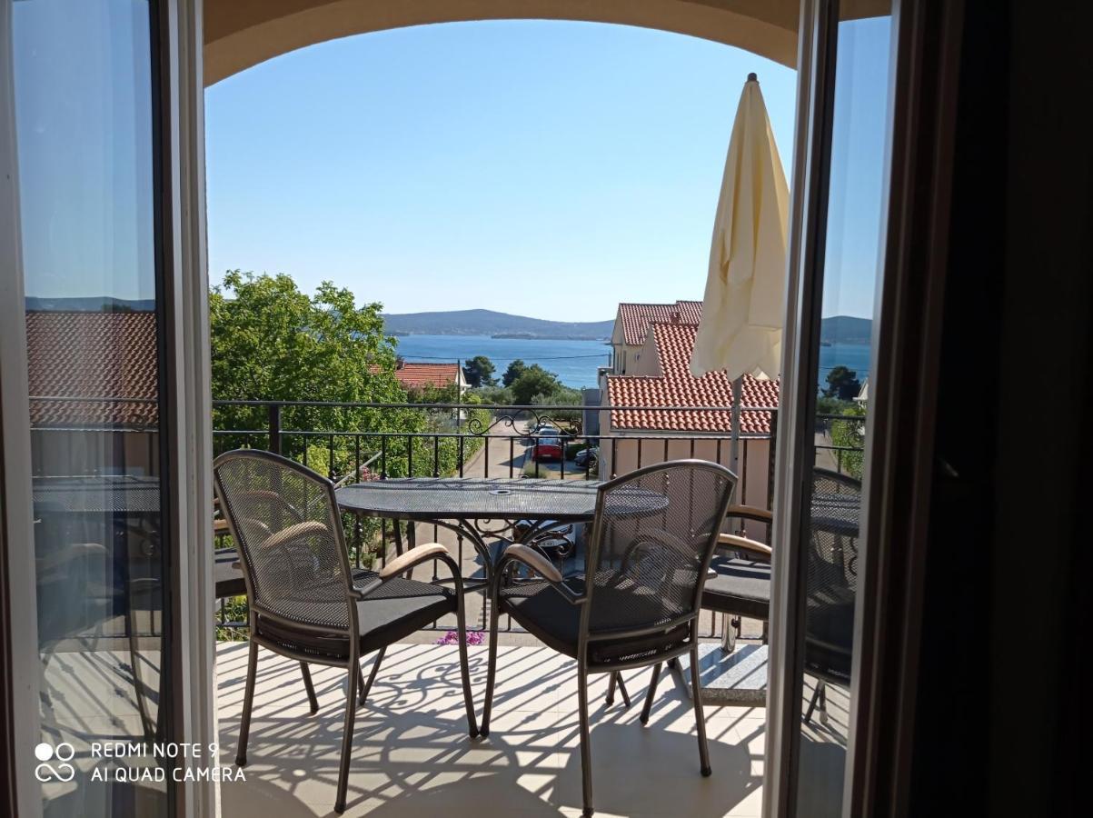 Apartments Vodopija 300M To The Beach Sveti Filip i Jakov Extérieur photo