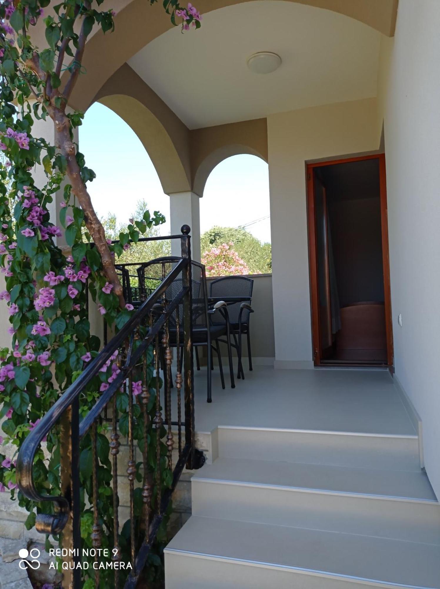 Apartments Vodopija 300M To The Beach Sveti Filip i Jakov Chambre photo