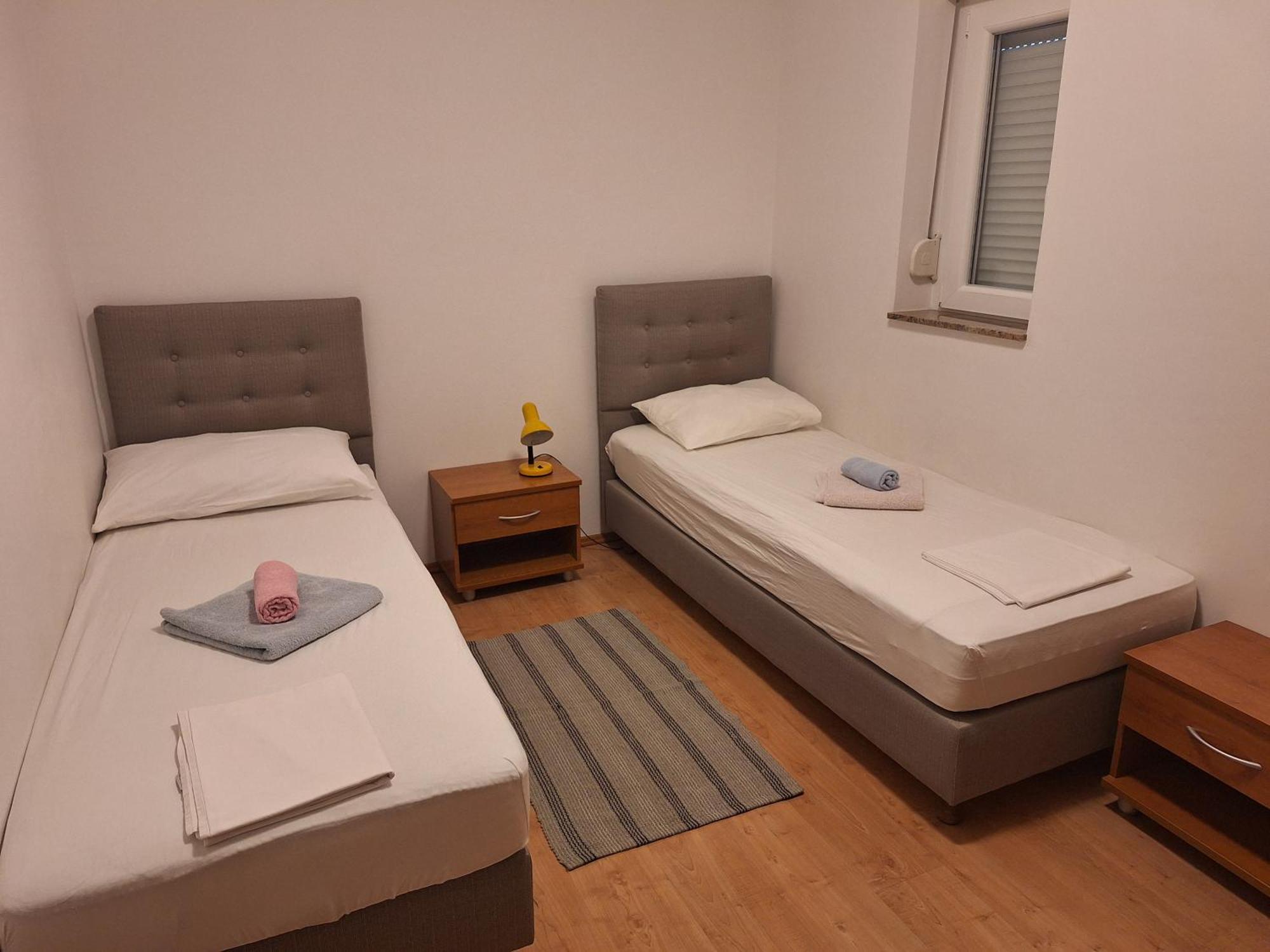 Apartments Vodopija 300M To The Beach Sveti Filip i Jakov Chambre photo