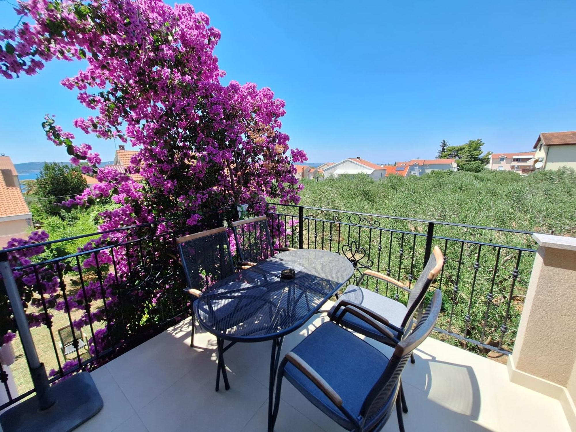 Apartments Vodopija 300M To The Beach Sveti Filip i Jakov Chambre photo