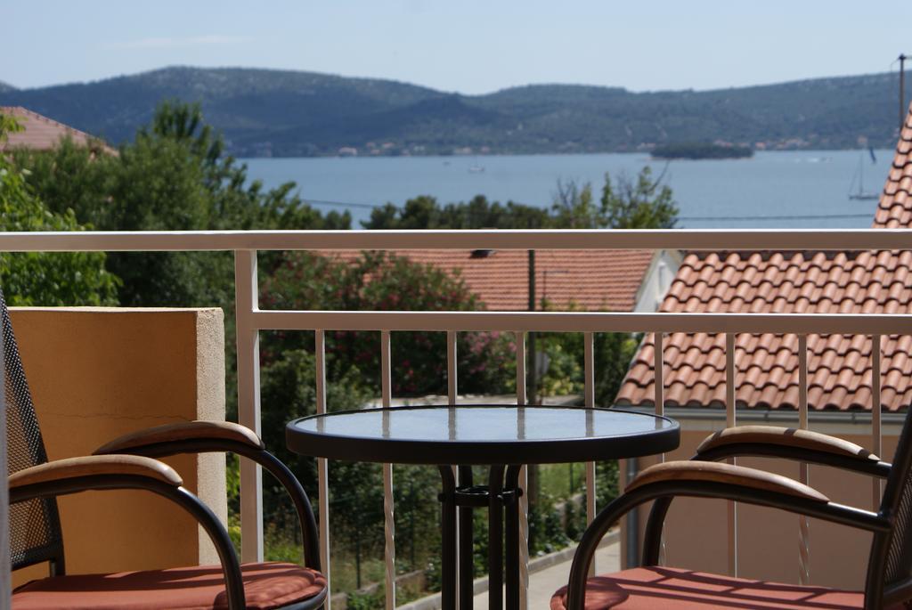 Apartments Vodopija 300M To The Beach Sveti Filip i Jakov Extérieur photo