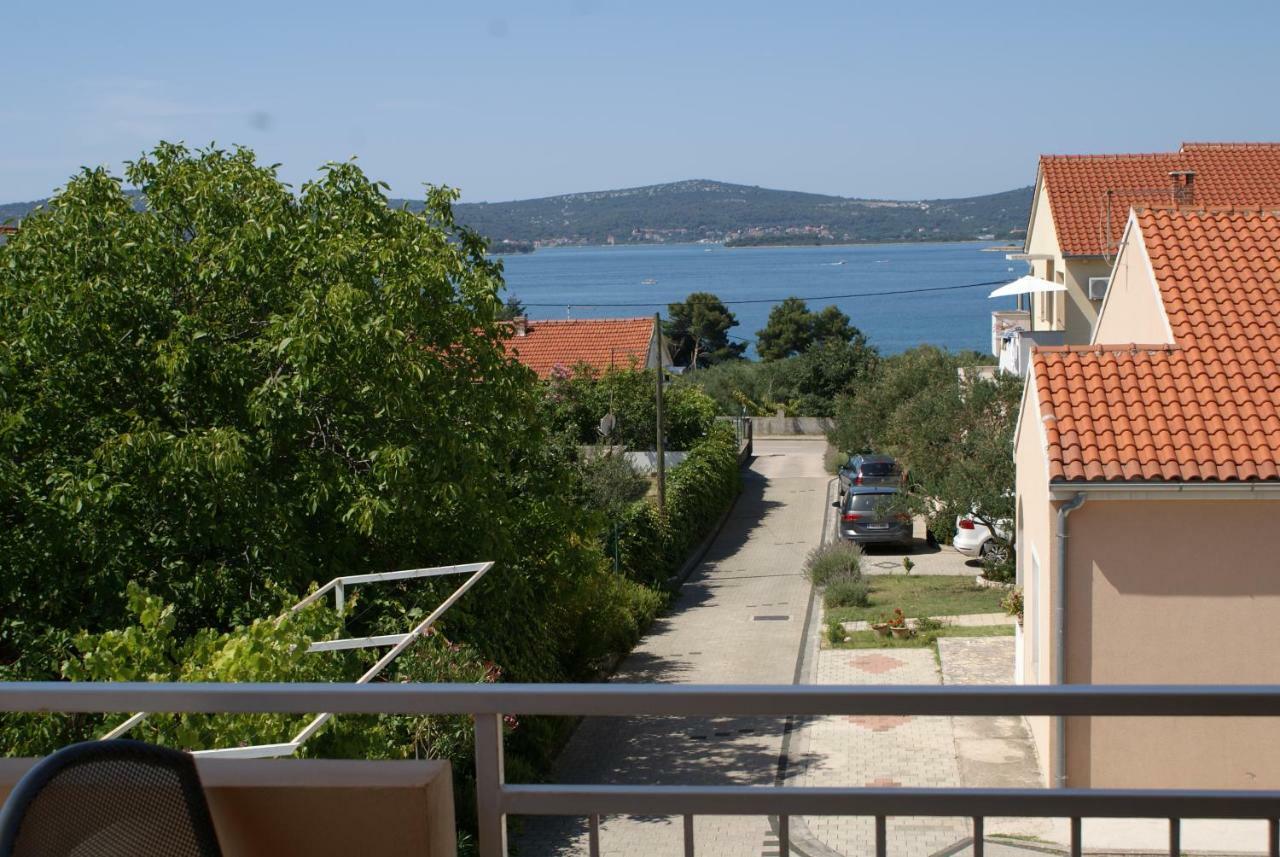 Apartments Vodopija 300M To The Beach Sveti Filip i Jakov Extérieur photo